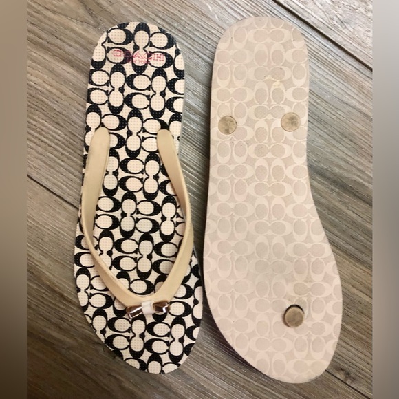 Coach Amel Signature C Black Tan Thong Sandals Bow Flip Flops - Picture 5 of 7